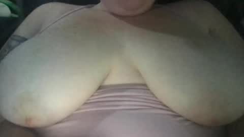 Snapshot of bethw3348 chatting on September 14, 2025, 4:50 pm bethw3348 online show from September 14, 2025, 4:50 pm