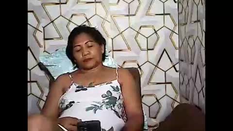 Snapshot of betty_83 chatting on April 19, 2026, 12:48 pm betty_83 online show from April 19, 2026, 12:48 pm