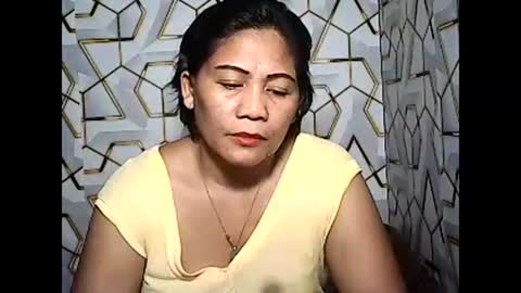 Snapshot of betty_83 chatting on May 8, 2026, 11:37 am betty_83 online show from May 8, 2026, 11:37 am