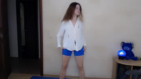 Snapshot of bettystar_ chatting on January 16, 2025, 7:52 pm Betty online show from January 16, 2025, 7:52 pm