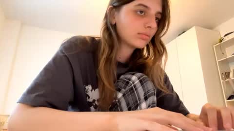 Lina online show from June 24, 2026, 5:34 pm