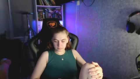 Snapshot of beverly_yay chatting on May 11, 2026, 8:17 pm beverly_yay online show from May 11, 2026, 8:17 pm