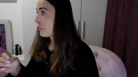   BeyonceDoll       Twitter DollBeyonce    online show from March 10, 2026, 10:48 pm