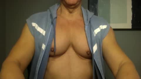 BGDKMUSCLEGUY - SELECTED BY CHATURBATE AS A TOP BROADCASTER FOR 2023 online show from January 15, 2025, 4:43 pm