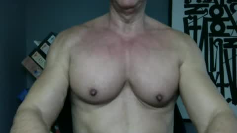 BGDKMUSCLEGUY - SELECTED BY CHATURBATE AS A TOP BROADCASTER FOR 2023 online show from June 17, 2026, 1:41 am