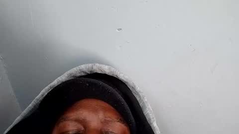 bi582945 online show from December 3, 2025, 5:22 pm