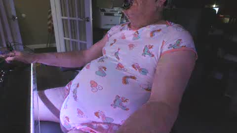 Redmoon online show from February 1, 2025, 2:37 am