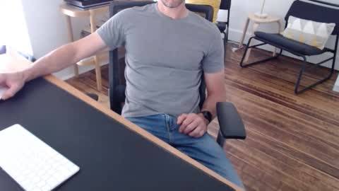 bi_sexy_man online show from June 4, 2026, 2:45 pm