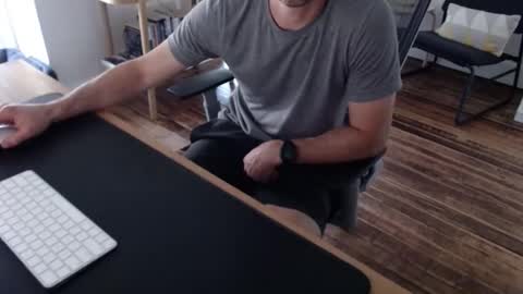 bi_sexy_man online show from June 7, 2026, 4:22 pm