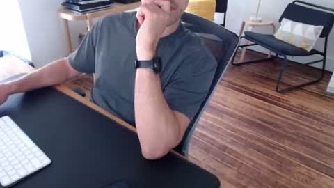bi_sexy_man online show from June 16, 2026, 4:09 pm
