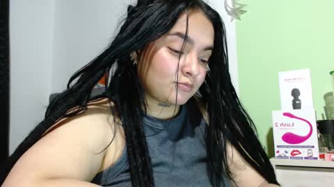 BiaBia online show from December 4, 2024, 10:51 pm