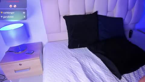 Snapshot of bianca_zaens1 chatting on January 23, 2025, 3:01 pm B I A N C A online show from January 23, 2025, 3:01 pm