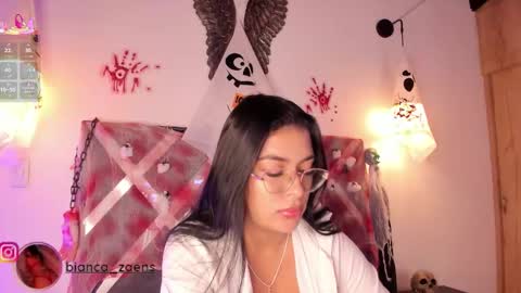 Snapshot of bianca_zaens1 chatting on October 30, 2025, 10:38 am B I A N C A online show from October 30, 2025, 10:38 am