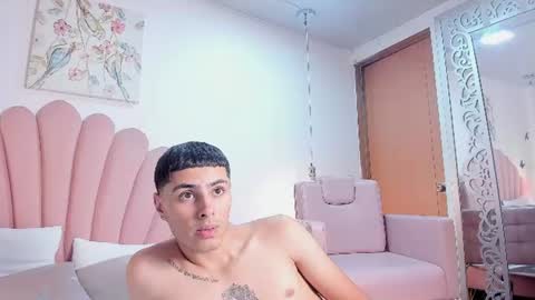 Snapshot of biancaanddomic chatting on June 30, 2026, 4:02 am BiancaAndDominic online show from June 30, 2026, 4:02 am