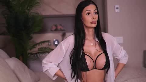 Snapshot of biancacain chatting on February 26, 2026, 2:16 pm Bianca online show from February 26, 2026, 2:16 pm