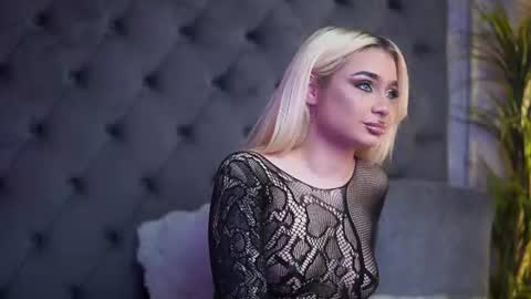  Bianka  online show from July 3, 2026, 9:21 pm