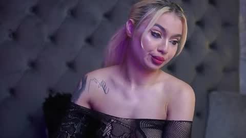  Bianka  online show from July 5, 2026, 8:27 pm