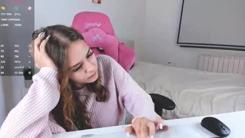 Ophelia online show from September 11, 2025, 4:40 pm