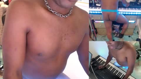 Snapshot of bicepsandfrot chatting on March 12, 2025, 1:40 pm BicepsandFrot online show from March 12, 2025, 1:40 pm