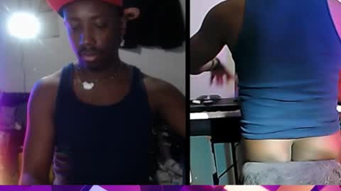 Snapshot of bicepsandfrot chatting on October 30, 2025, 10:32 pm BicepsandFrot online show from October 30, 2025, 10:32 pm