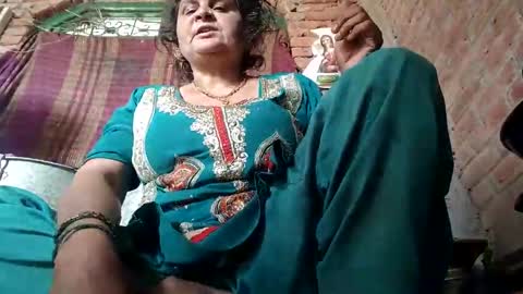 Snapshot of bicorn_collect chatting on March 4, 2025, 3:22 am Mona online show from March 4, 2025, 3:22 am