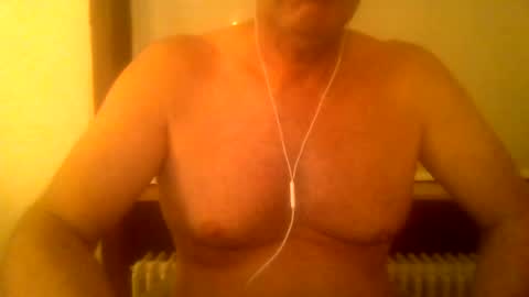 Snapshot of bieben1985 chatting on August 9, 2026, 8:14 pm Ben online show from August 9, 2026, 8:14 pm