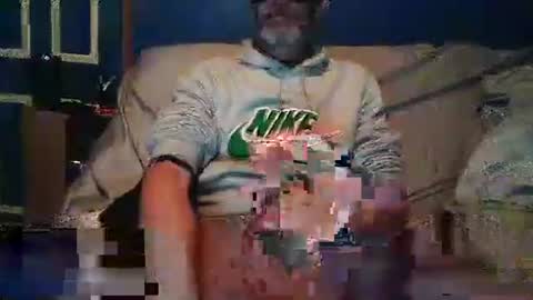 big9inchsnake online show from January 17, 2025, 11:38 am