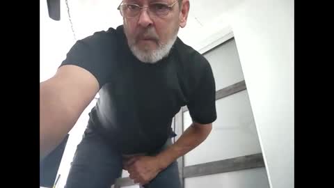 bigal9816192 online show from December 12, 2024, 6:10 pm