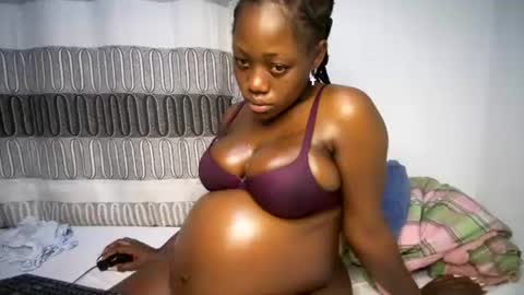 bigass001_ online show from January 10, 2025, 3:29 am