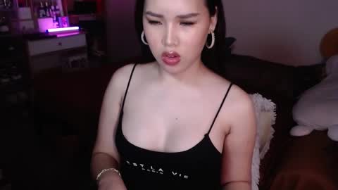 Snapshot of bigassslutdoll chatting on December 9, 2024, 7:17 am Mia online show from December 9, 2024, 7:17 am