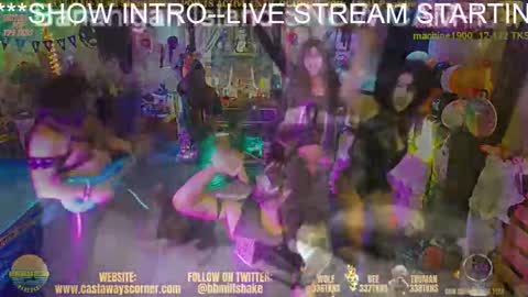 Snapshot of bigbananamilfshake chatting on November 4, 2025, 5:28 am Mya and Angelo online show from November 4, 2025, 5:28 am