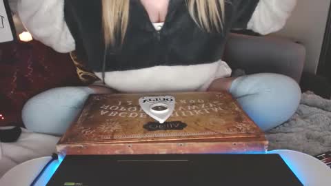 bigboobs_cutie online show from December 20, 2024, 4:09 am