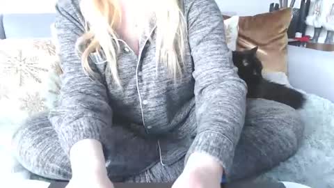 bigboobs_cutie online show from January 5, 2025, 7:17 pm