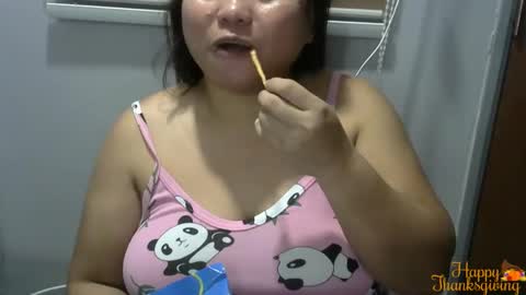 bigboobslyn online show from November 20, 2025, 3:45 pm