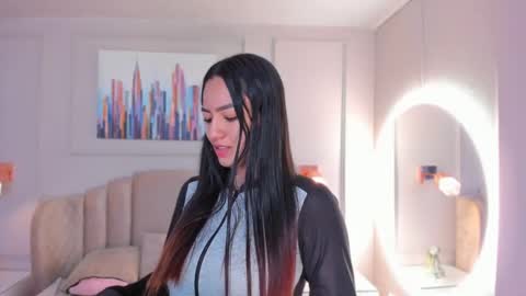   online show from January 18, 2025, 10:17 am