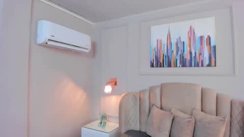   online show from September 18, 2025, 10:06 am