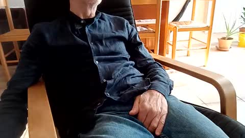 Snapshot of bigboos5633 chatting on October 19, 2025, 9:43 am bigboos5633 online show from October 19, 2025, 9:43 am