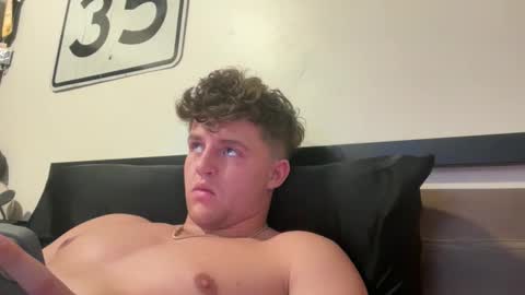 bigbootyburger1 online show from April 29, 2026, 1:53 am
