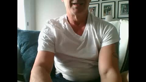 bigbravo337 online show from November 9, 2025, 3:10 pm