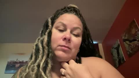 Snapshot of bigbreastsabrina chatting on May 5, 2026, 12:24 pm BIG BREAST SABRINA online show from May 5, 2026, 12:24 pm