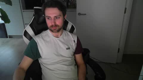 Snapshot of bigbrit_25 chatting on February 8, 2025, 3:42 pm Big Brit online show from February 8, 2025, 3:42 pm