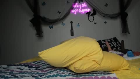 bigbuttsarena online show from February 2, 2025, 1:45 am