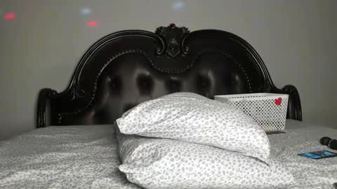 bigbuttsarena online show from October 5, 2025, 7:07 am