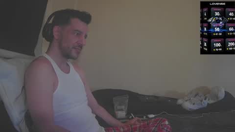 Jon - Im Straight online show from October 29, 2025, 9:00 am