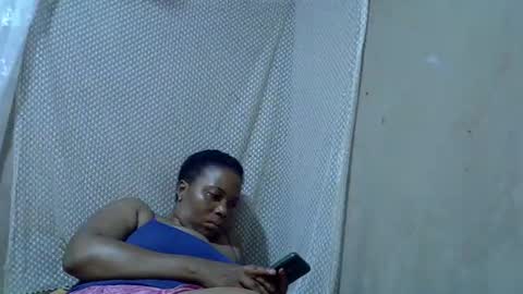 bigclit_wethairypus online show from June 15, 2026, 6:59 am