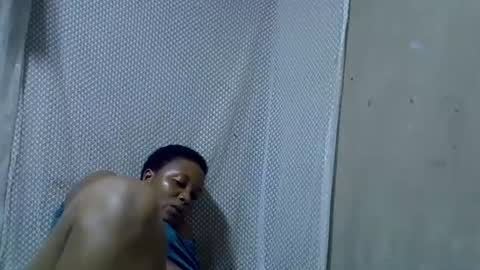 bigclit_wethairypus online show from July 3, 2026, 8:37 pm