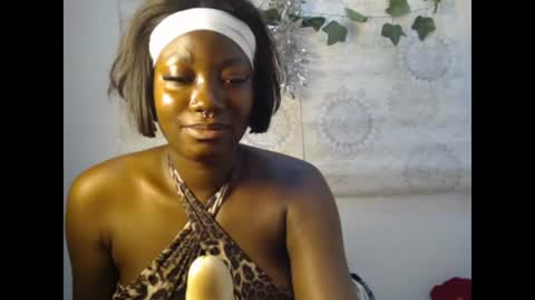 bigclitpussy247 online show from July 27, 2026, 3:35 am