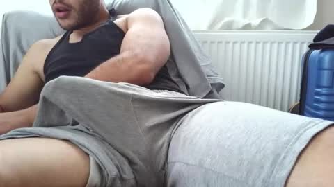 Snapshot of bigcock21cmmmmmm chatting on October 24, 2025, 1:07 pm bigcock21cmm online show from October 24, 2025, 1:07 pm