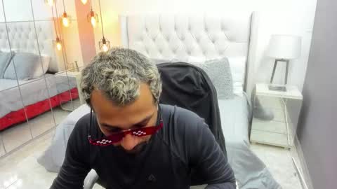 bigcock_hair online show from October 26, 2025, 5:52 pm