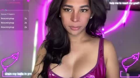 queen amanda online show from April 21, 2026, 5:14 am